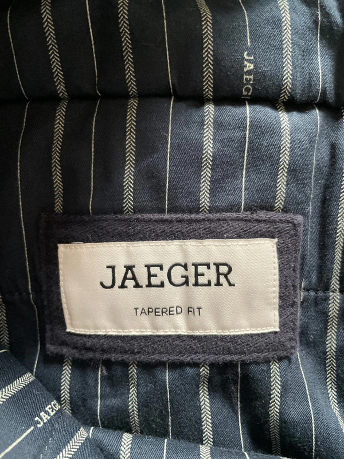 Men’s Jaeger Tapered Fit Trouser In Navy Blue - W42/L31 - 2550