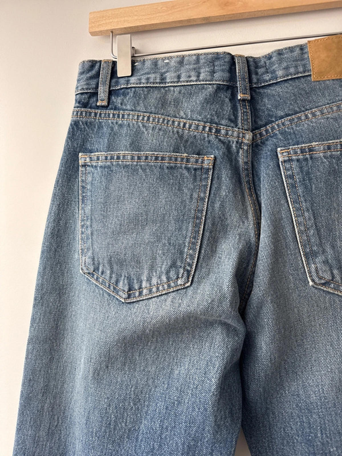 Women’s Pull & Bear Straight Fit Jeans With Wash Effect - UK8 - 1011