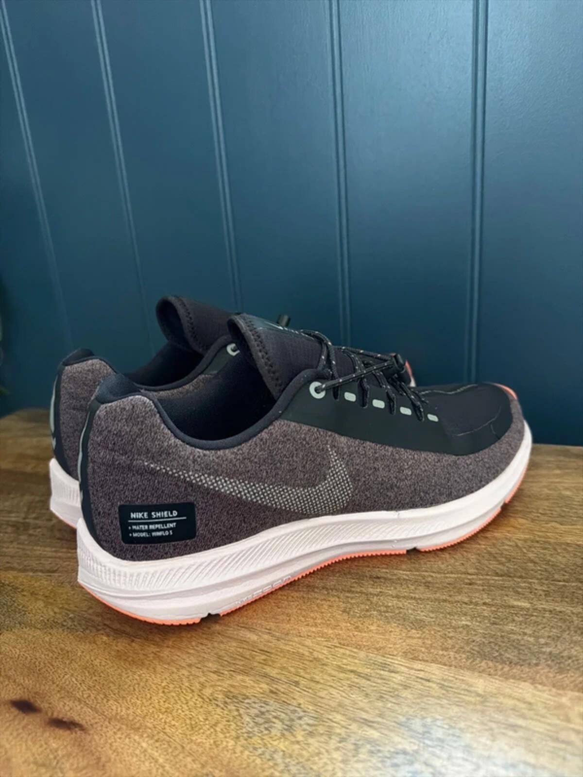 Women’s Nike Air Zoom winflo 5 run shield running trainers - uk5.5 - 3448