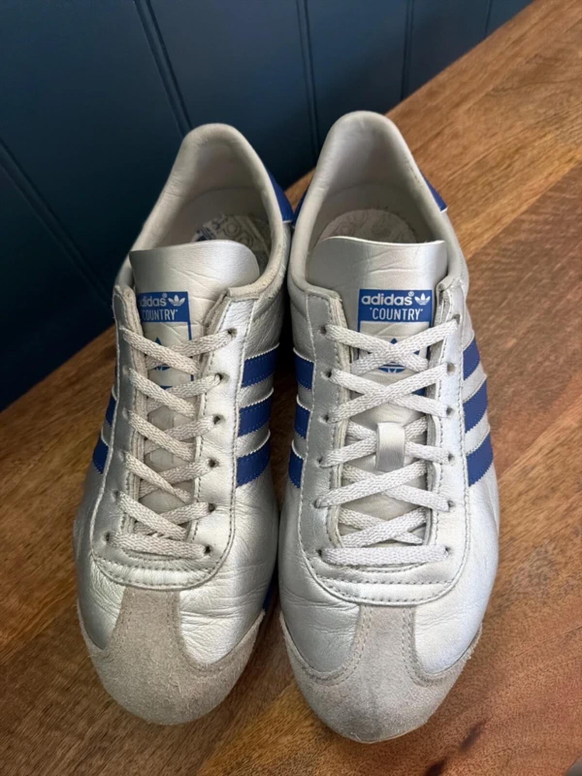 Women’s Adidas country OG leather trainers in silver - uk5.5 - 3447