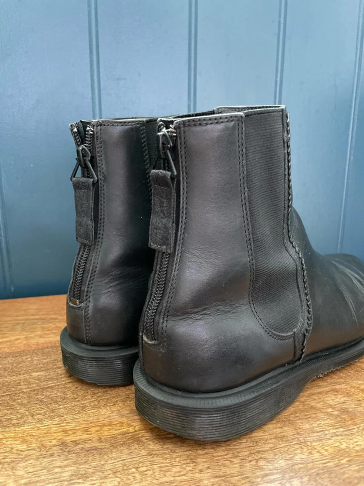 Women’s Dr Martens Zillow Premium Leather Chelsea Boots with Zip In Black - UK6 - 2182