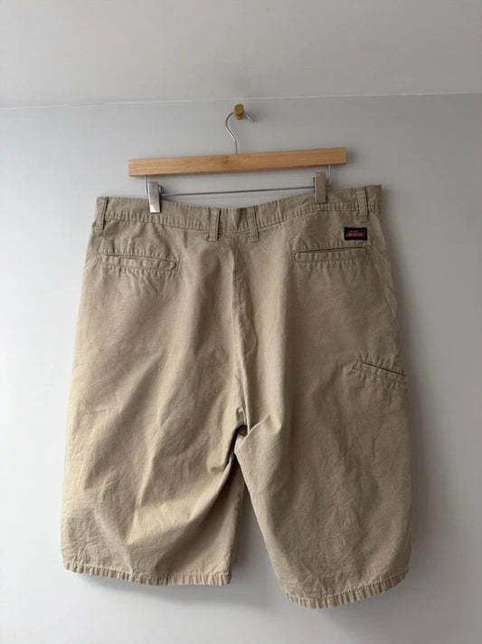 Men’s Dickies Baggy Fit Cargo Shorts In Beige - W38 - 3274