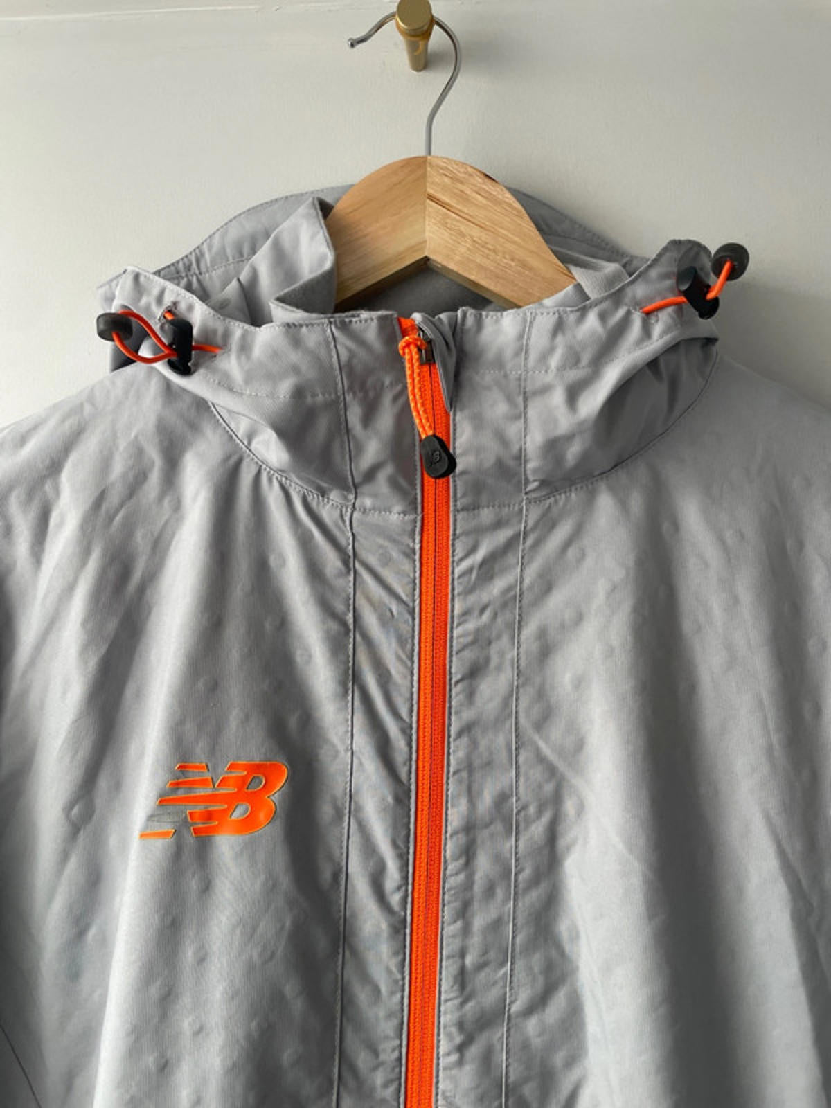 Men’s New Balance Zip Through Hooded Training Jacket Coat - Medium - 2078