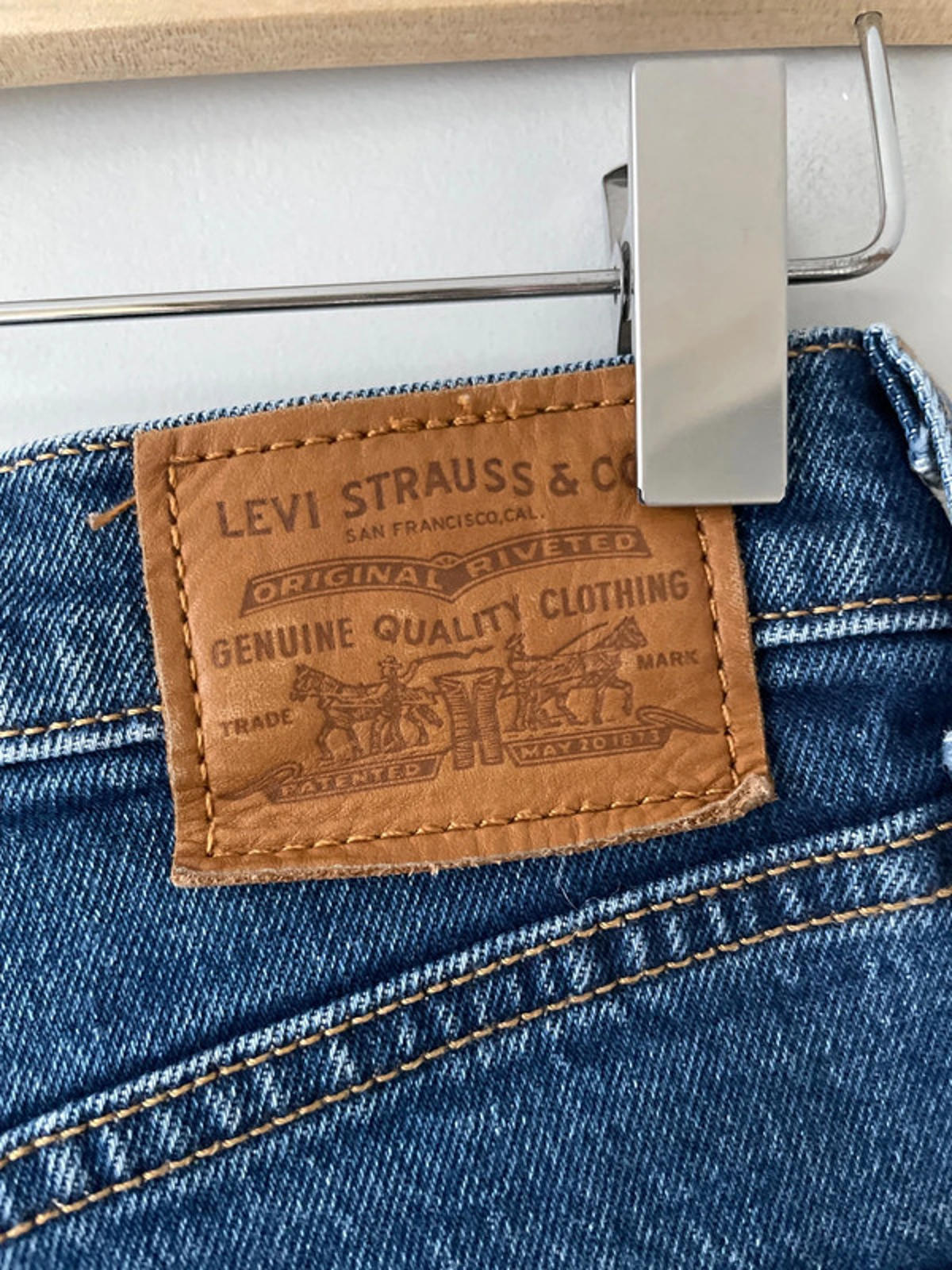 Women’s Levi’s High Waisted Ribcage Boot Straight Fit Jeans In Navy - W26/L31 - 2562