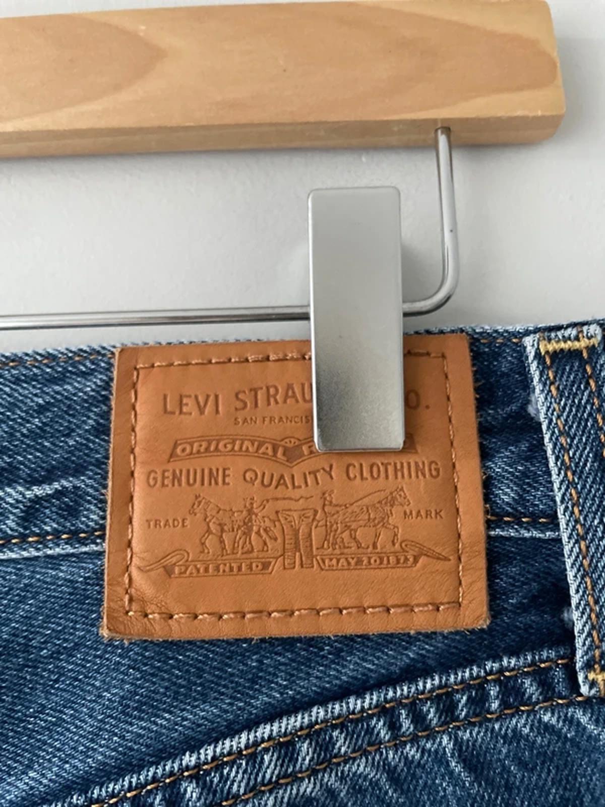 Women’s Levi’s High Waisted Ribcage Straight Fit Jeans In Navy - W28/L27 - 2954