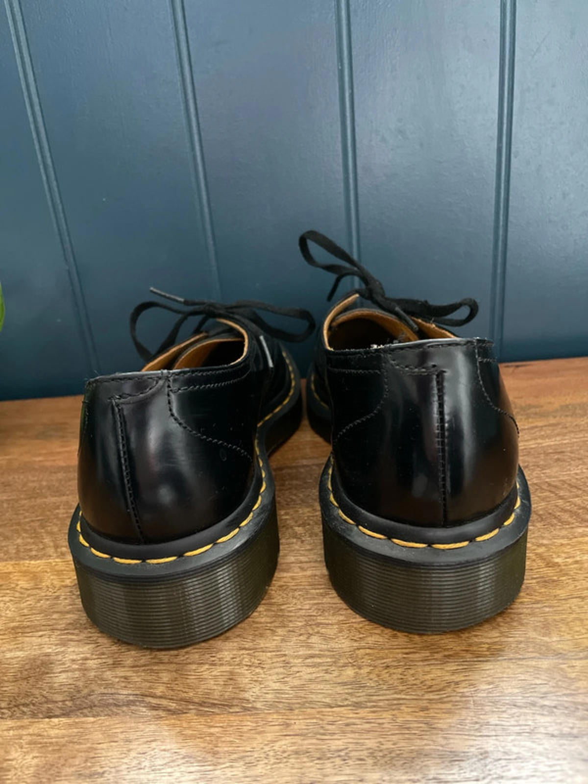 WoMen’s Dr Martens Siano Premium Soft Leather Lace Up Shoes In Black - UK5 - 2188