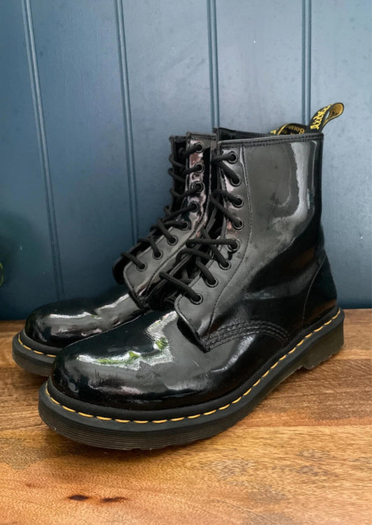 Women’s Dr Martens 1460 8-eyelet Lace Up Boots In Black Patent Leather - UK 8 - 2363