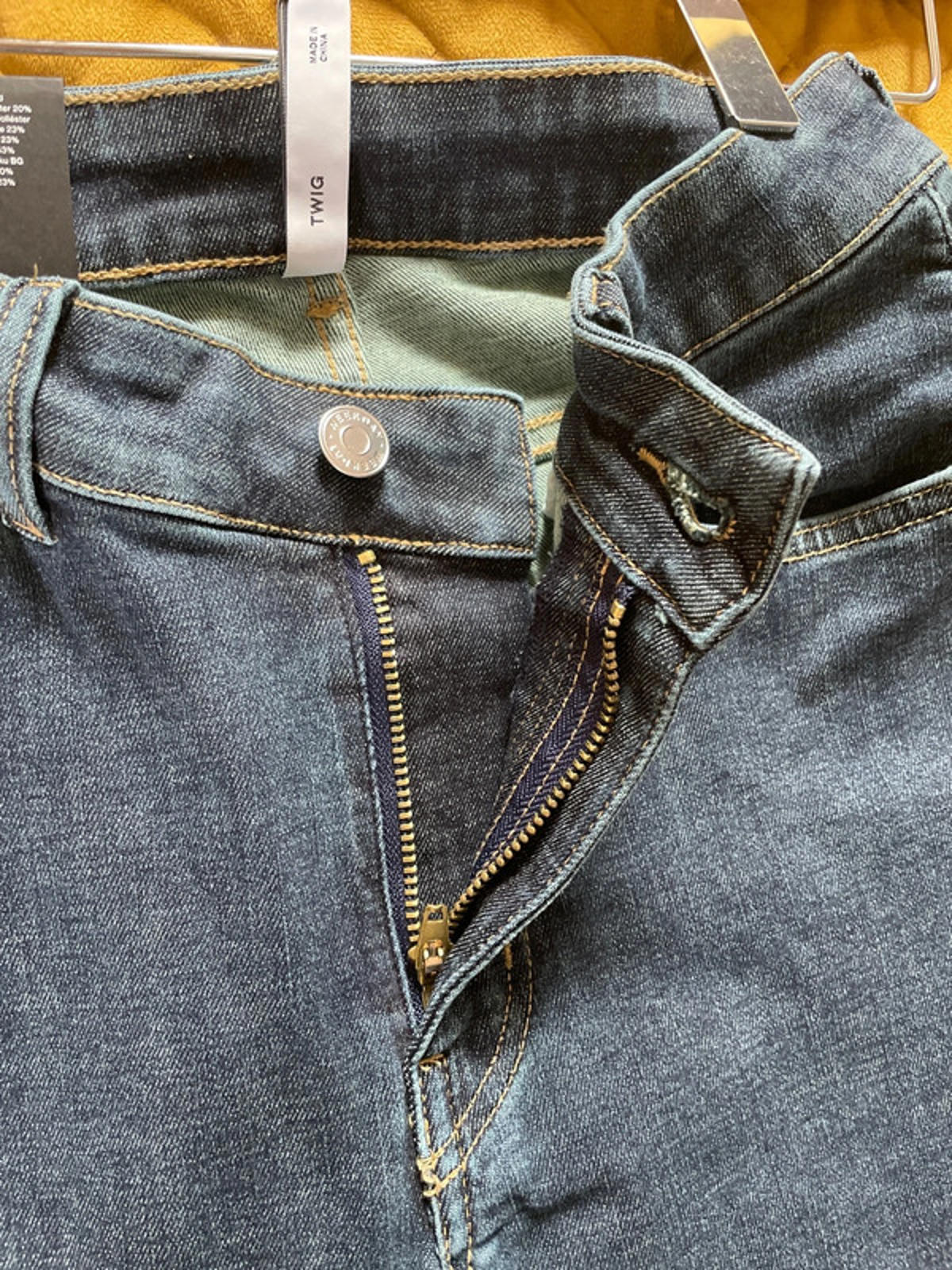 Women’s Weekday Twig Curve Mid Straight Jeans - W27/L30 - 1818