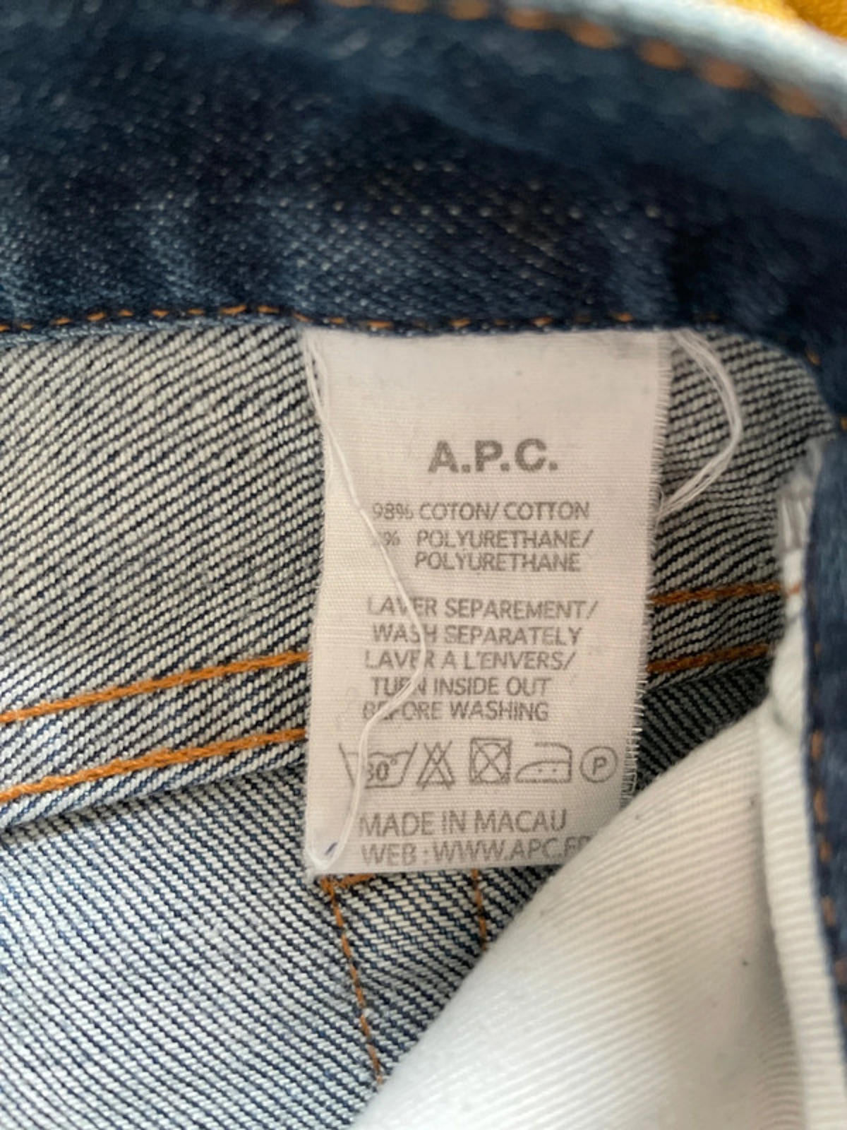 Unisex A.P.C New Standard Straight Cut Jeans In Navy - W33/L28 - 2530