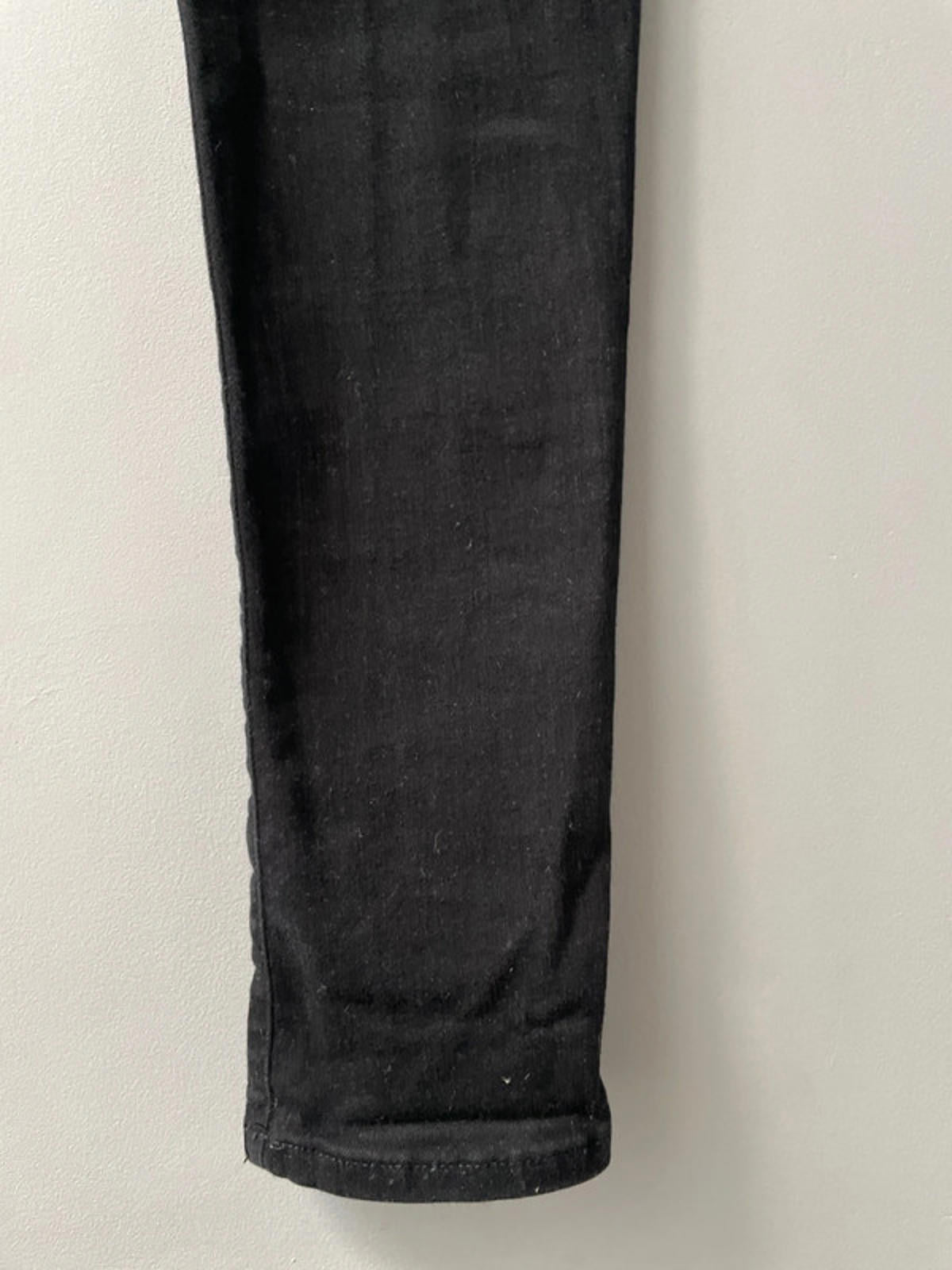 Women’s Uniqlo Skinny Fit Jeans In Black - W27 / L32