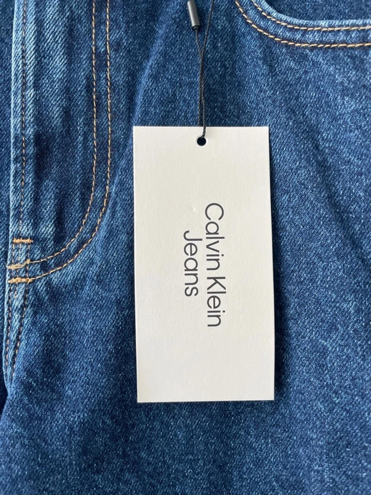Men’s Calvin Klein Regular Fit Denim Shorts In Navy Blue - W32/L10 - 3141