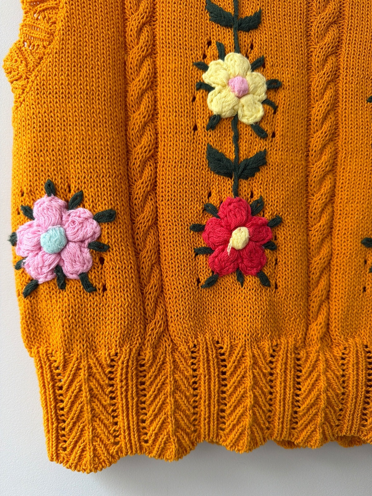 Women’s Zara Knitted Sweater Vest with Floral Embroidery - Small - 3587