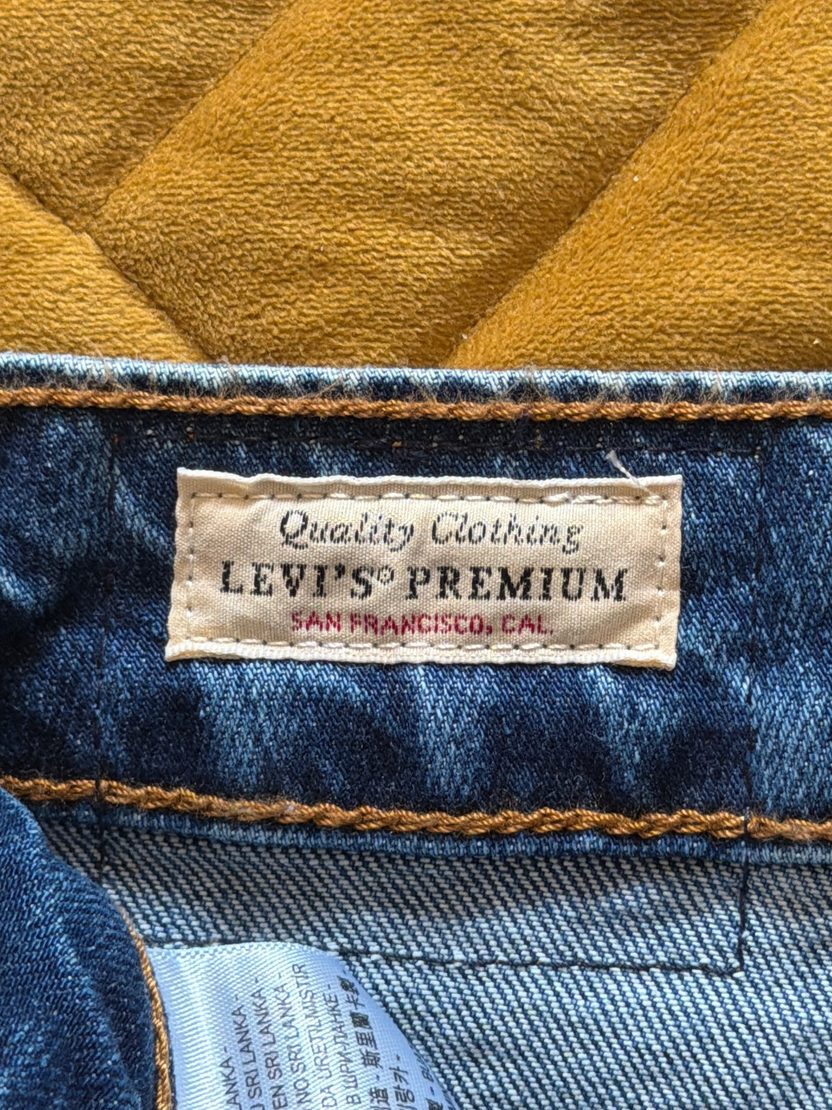 Women's Levi's Premium Low Midi Denim Skirt In Navy - W25 - 3607