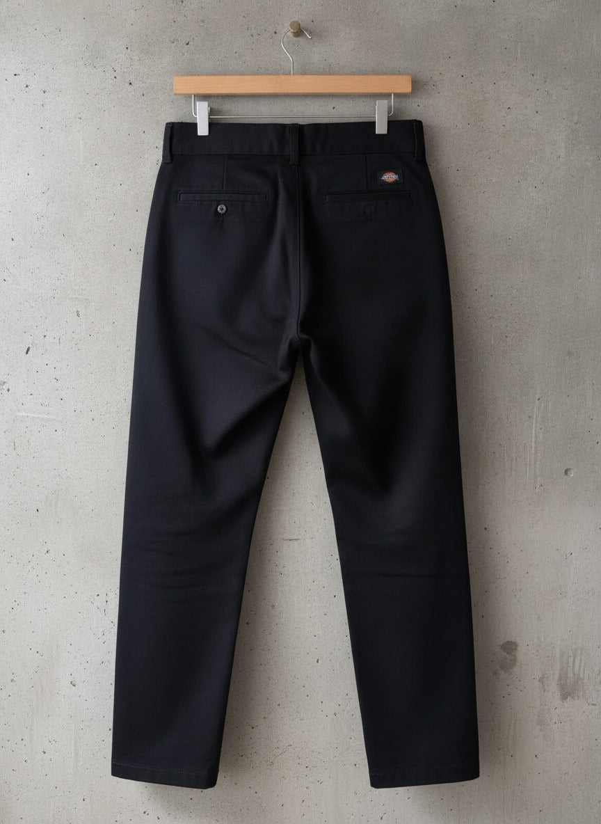Women’s Dickies Elizaville Straight Leg Chino Trouser In Black - W28/L29 - 3377
