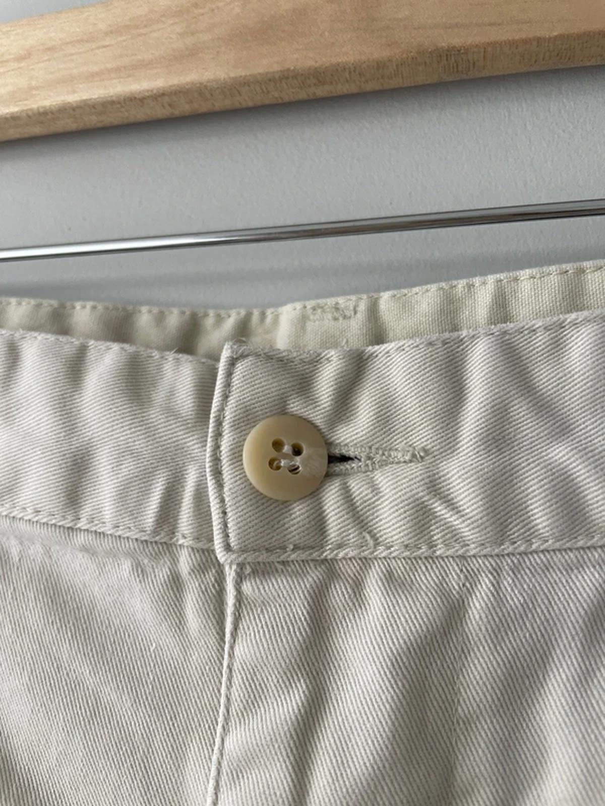 Men’s Ralph Lauren Tyler Fit Chino Shorts in Beige - W38/L9 - 3172