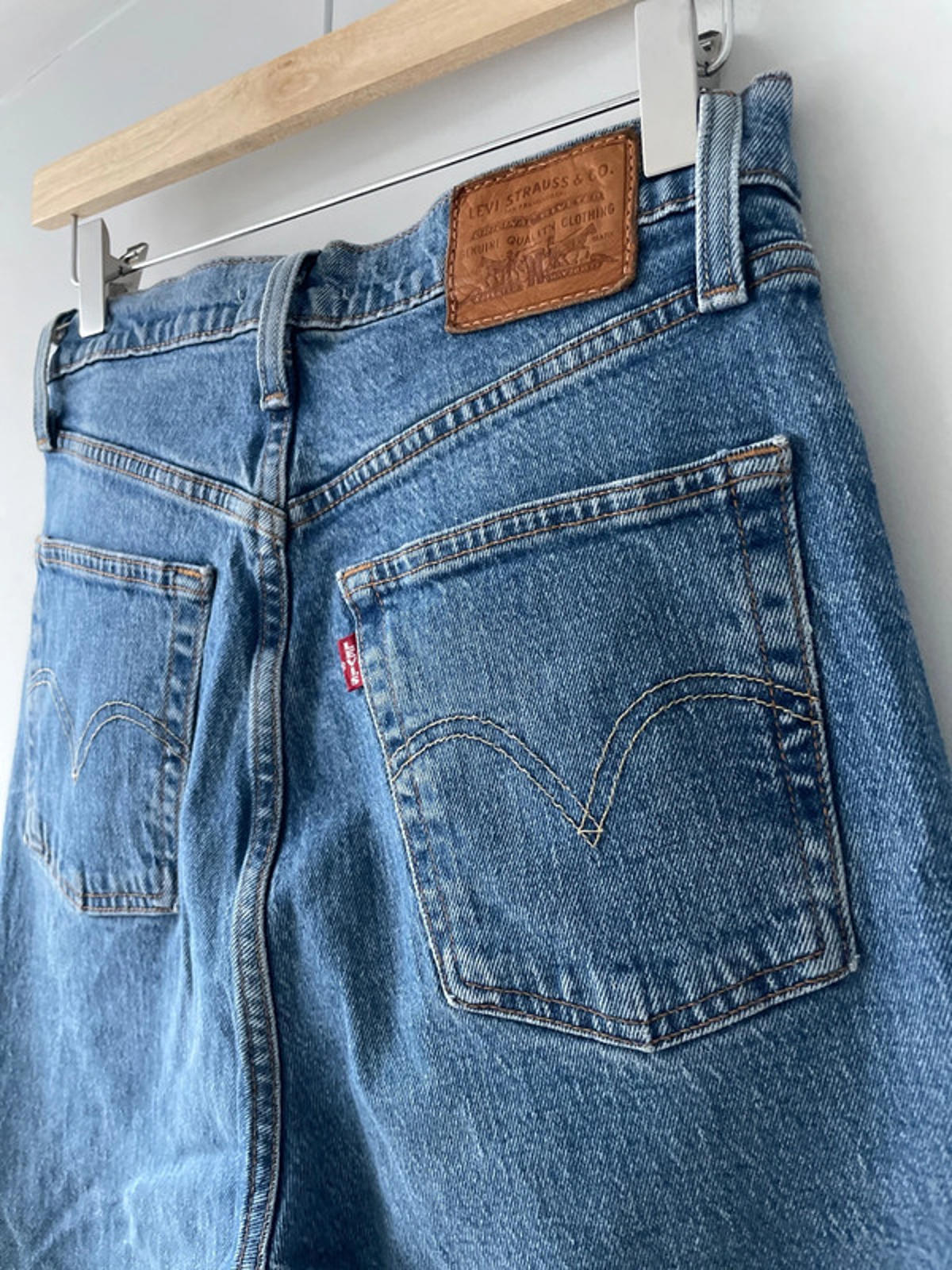 Women’s Levi’s High Waisted Ribcage Straight Fit Jeans In Navy - W28/L27 - 2518