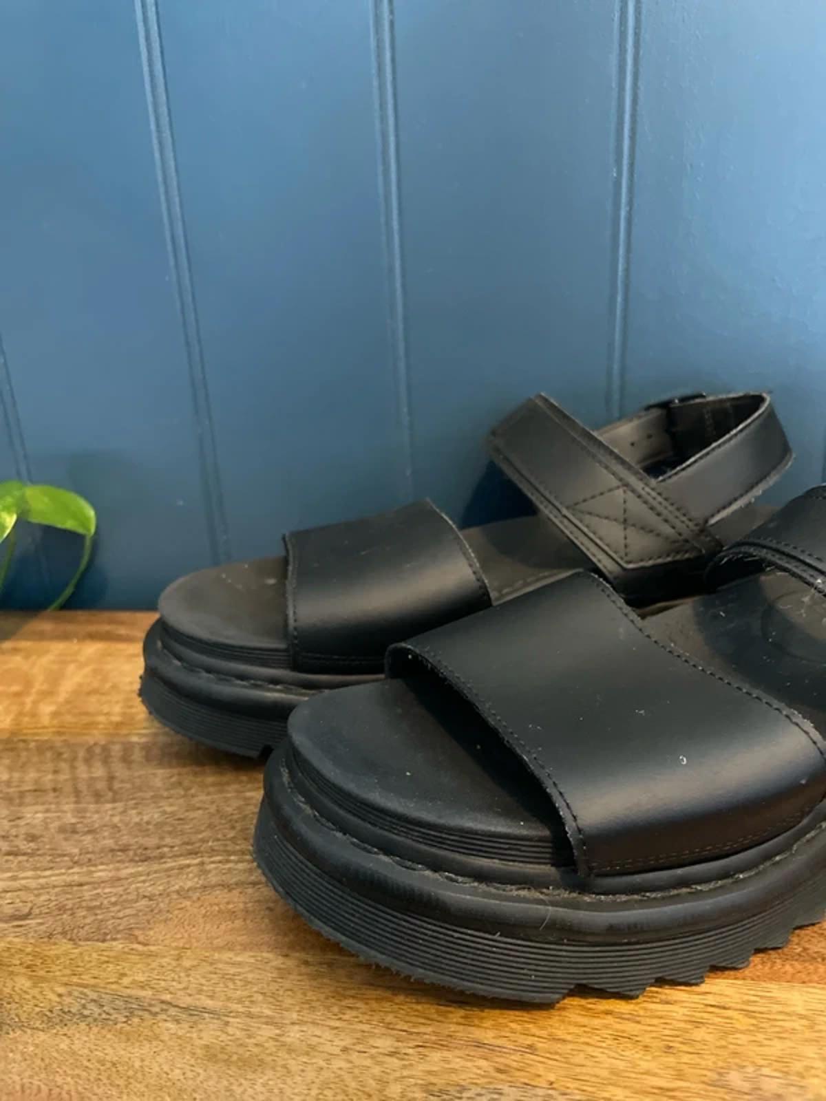 Women’s Dr Martens Voss Chunky Sole Sandals In Black - UK 7 - 3049