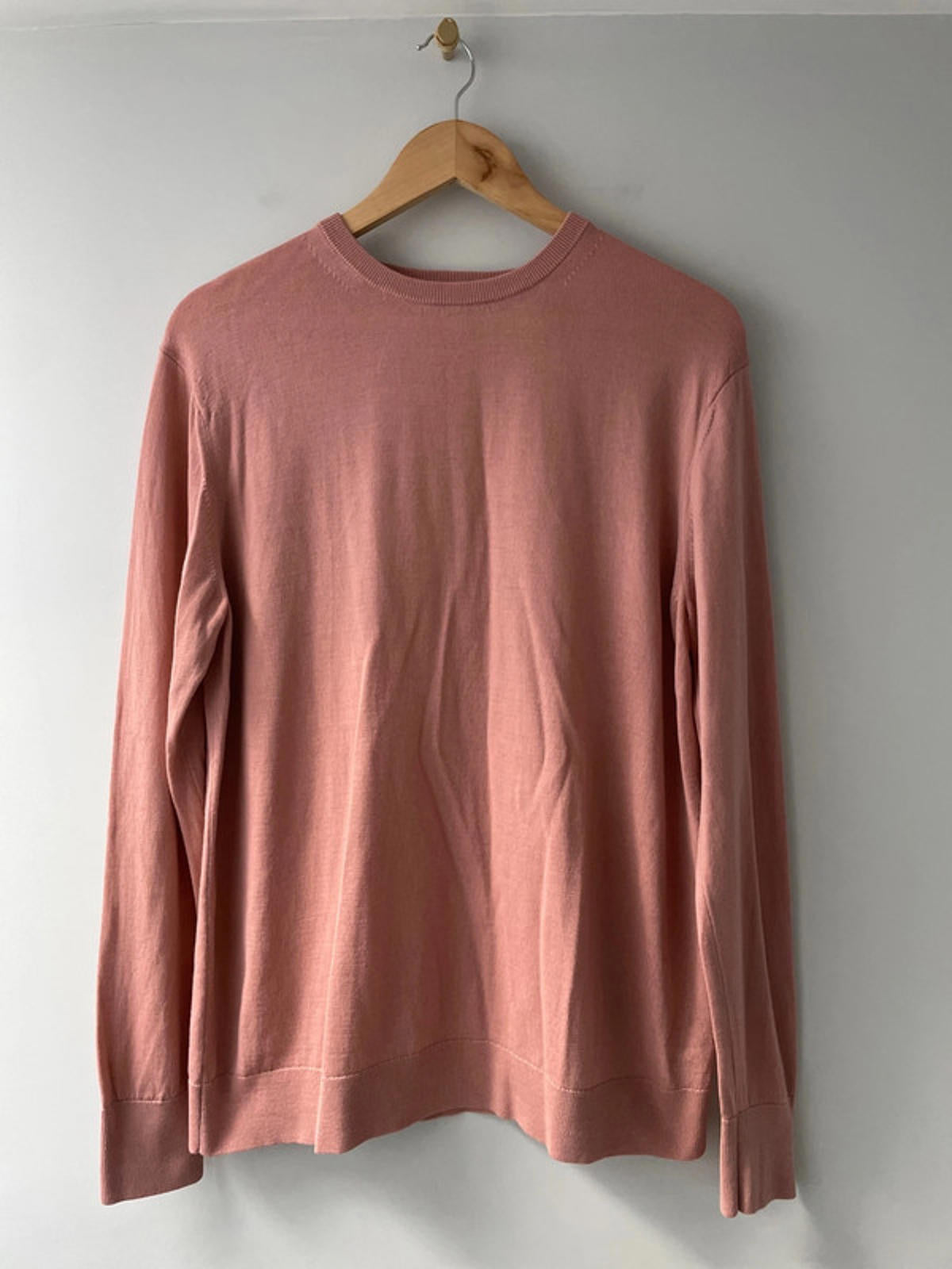 Men’s Uniqlo 100% Wool Crew Neck Long Sleeve Jumper In Pink - XLarge - 2517