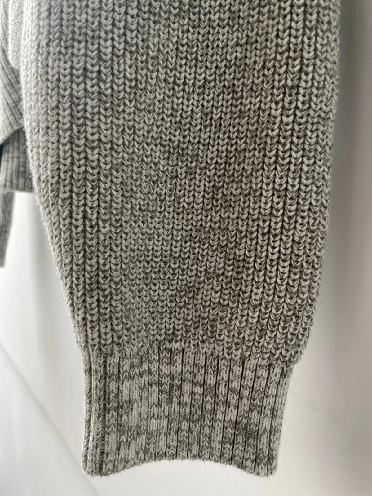 Men’s Tommy Hilfiger Badge Knitted Cardigan In Grey - Medium - 2308