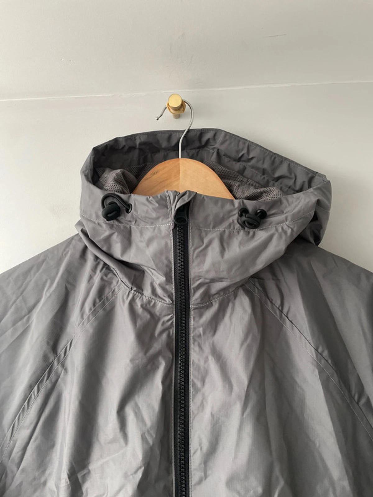 Men’s H&M Oversized Fit Windbreaker Hooded Jacket In Grey - XSmall - 2442