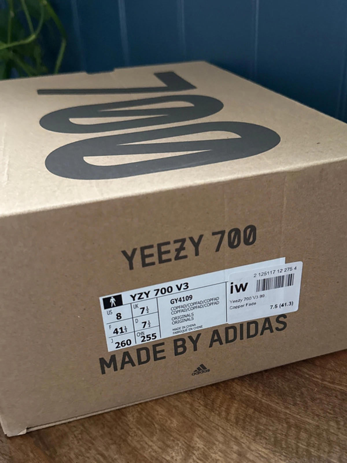 Men’s Yeezy 700 V3 Copper Fade Chunky Sole Trainers - Uk7.5 - 1295