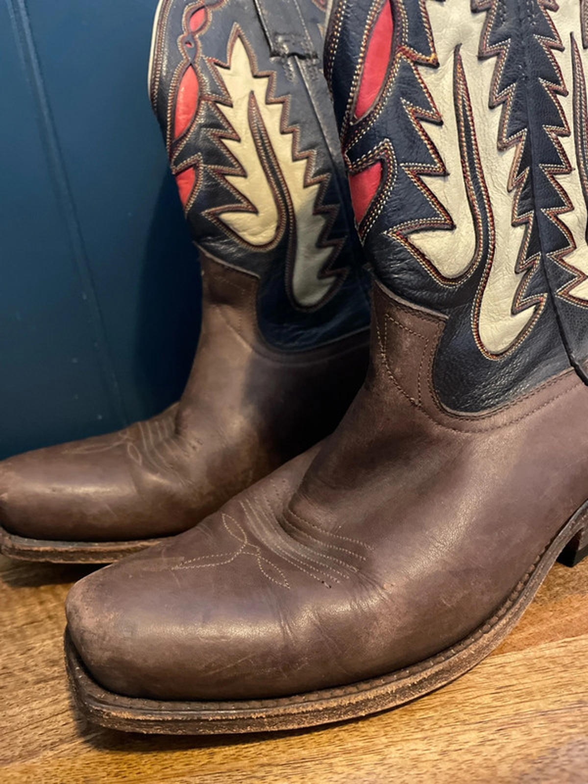 Women’s Buffalo Premium Leather Hand Crafted Cowboy Boots - UK5- 2575