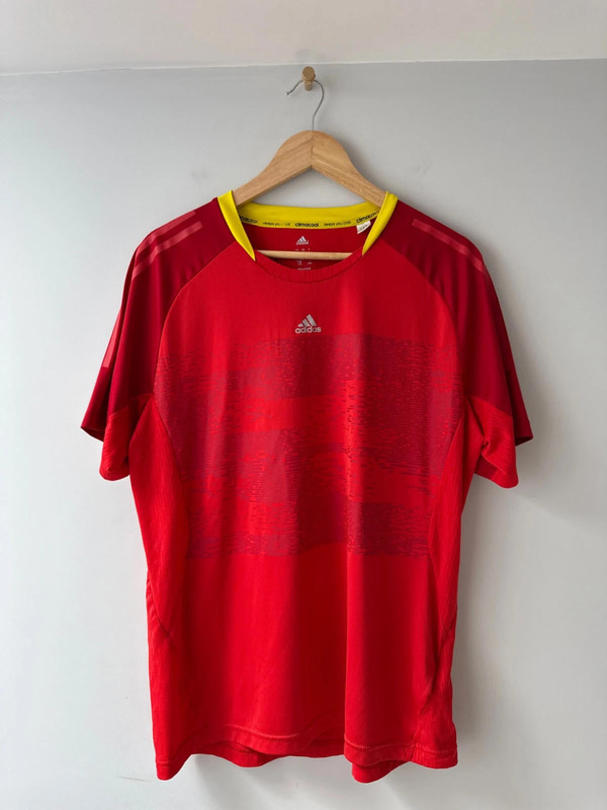 Men’s Adidas Climacool sports top - Large - 1683