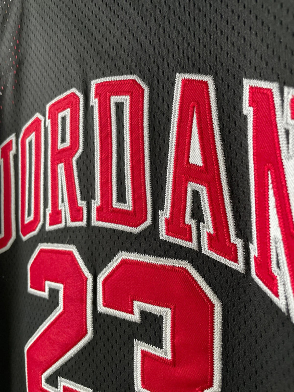 Women's Vintage Jordan 23 Jumpman Jersey DNA Logo In Red/Black - Medium - 2281
