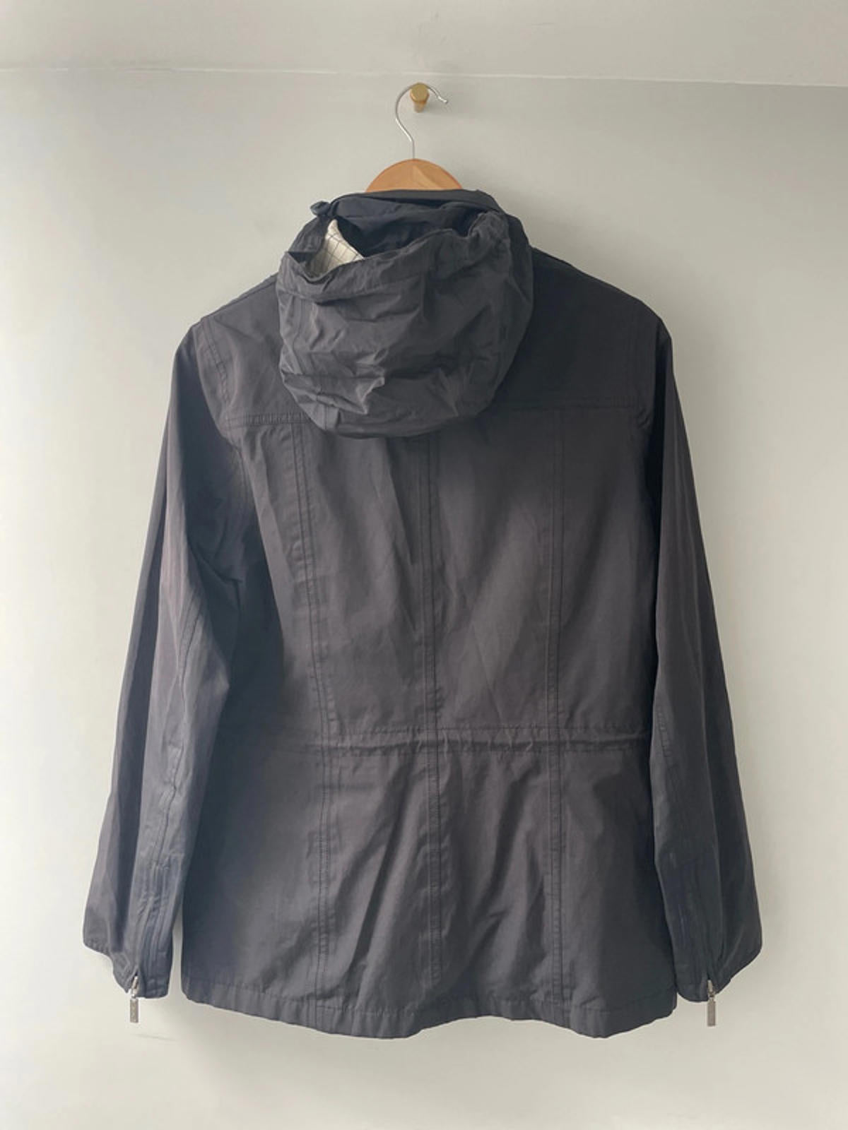 Women’s Barbour Waterproof And Breathable Jacket Packable Hood In Black - UK 12 - 2241