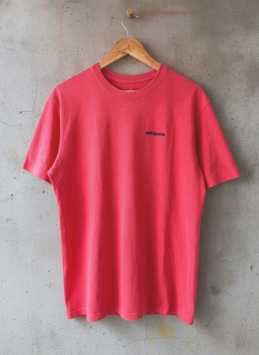 Men’s Patagonia Crew Neck Printed T-shirt In Red - Medium - 3643
