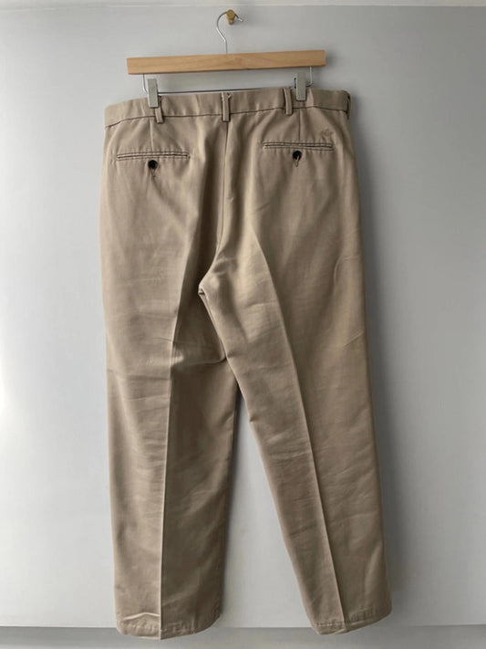 Men’s Dockers Premium Classic Chino Trousers - W36/L30 - 1747
