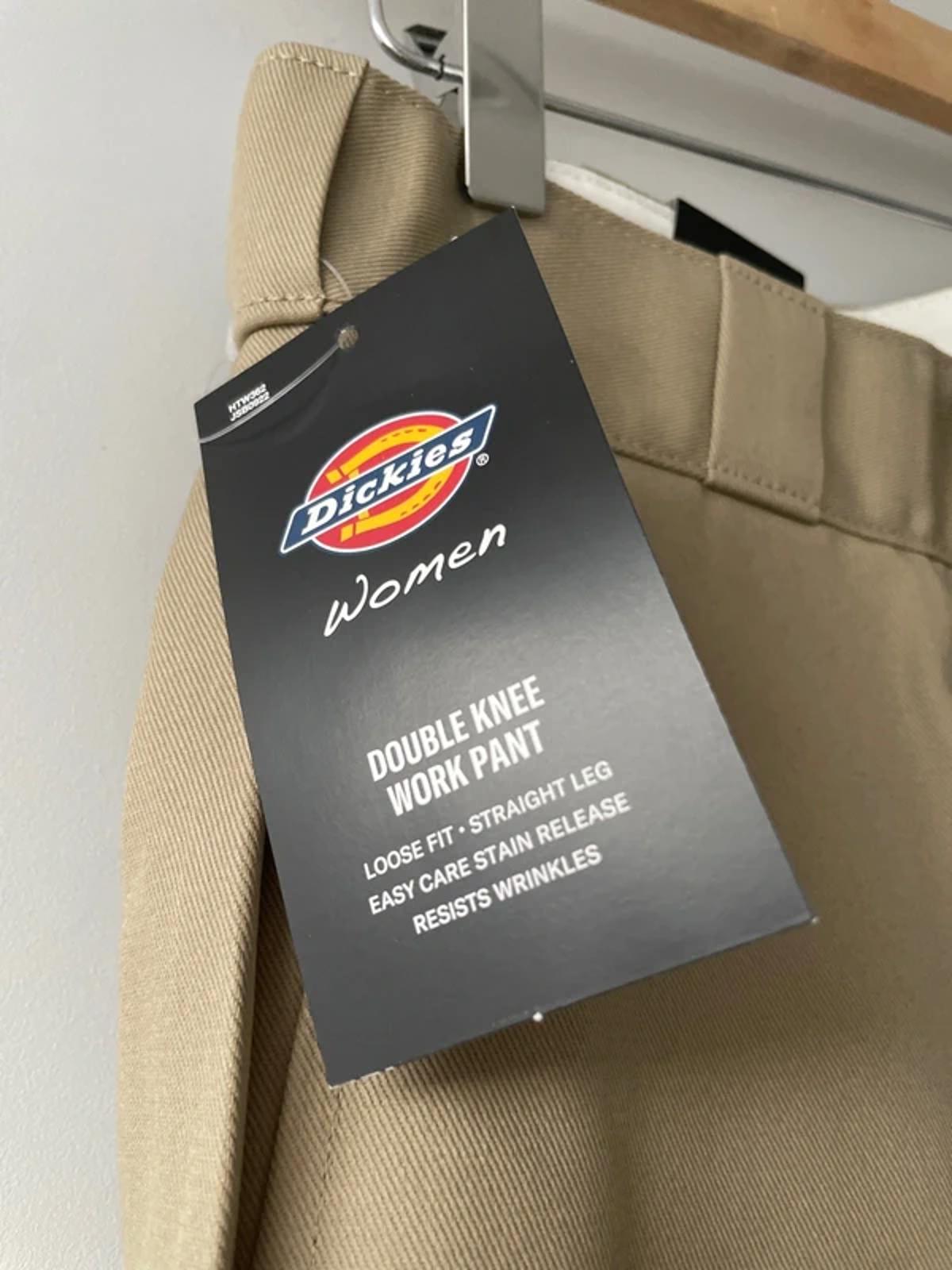 Women’s Dickies Double Knee Straight Fit Work Pant Chino in Beige - W26/L31 - 2944