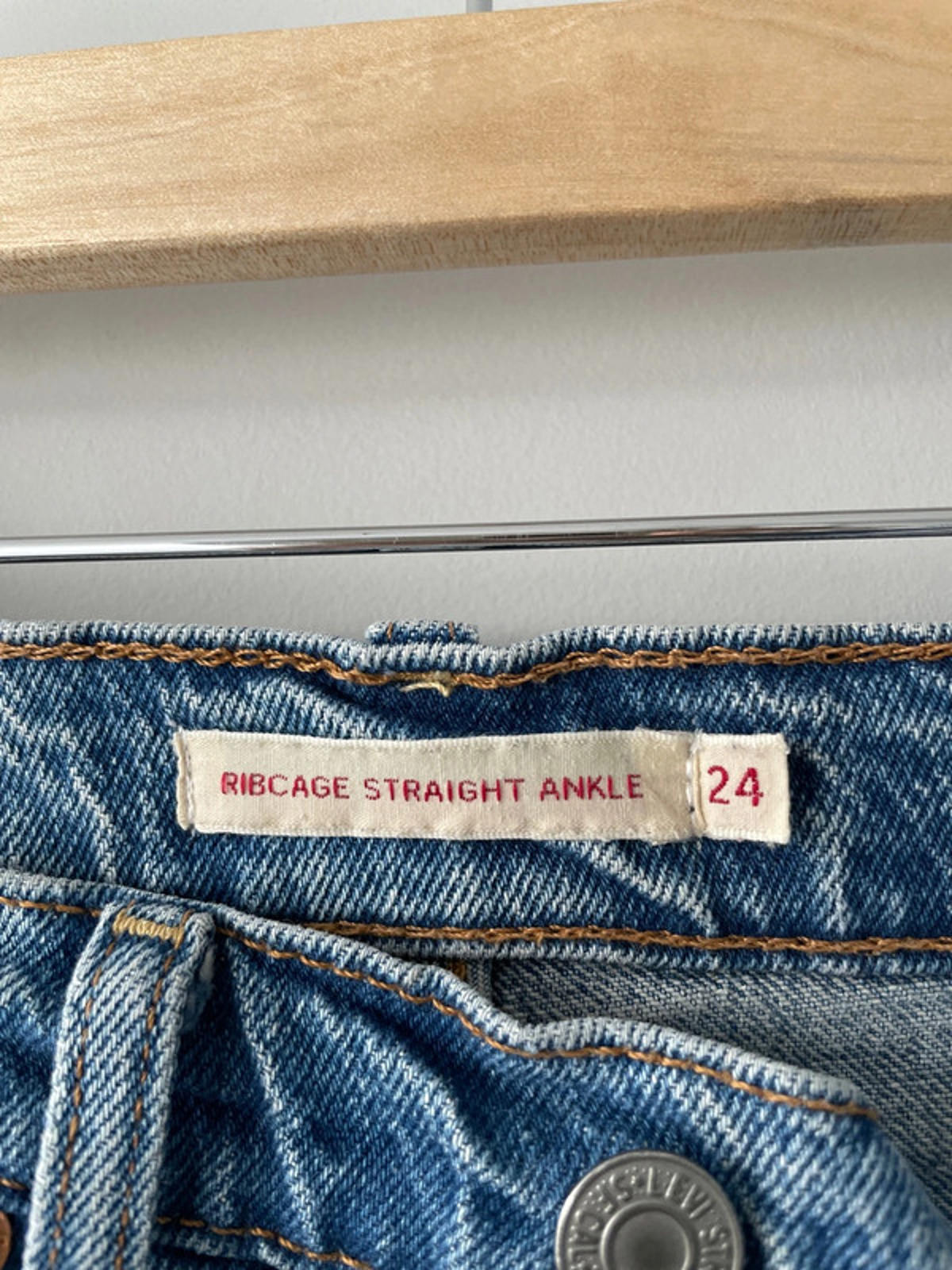 Women’s Levi’s High Waisted Ribcage Straight Fit Jeans In Blue - W24/L27 - 2268