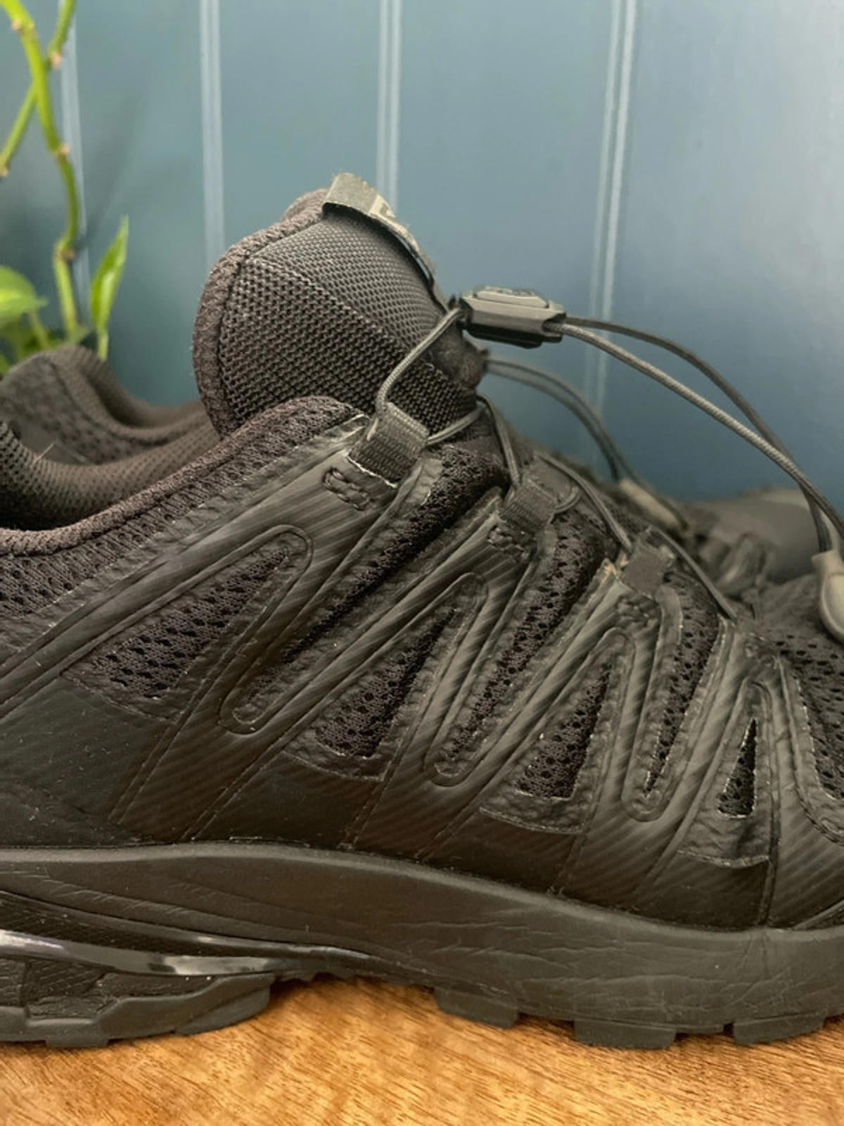 Men’s Salomon XA Pro 3D V8 Trainers In Black - UK 7.5 - 2112