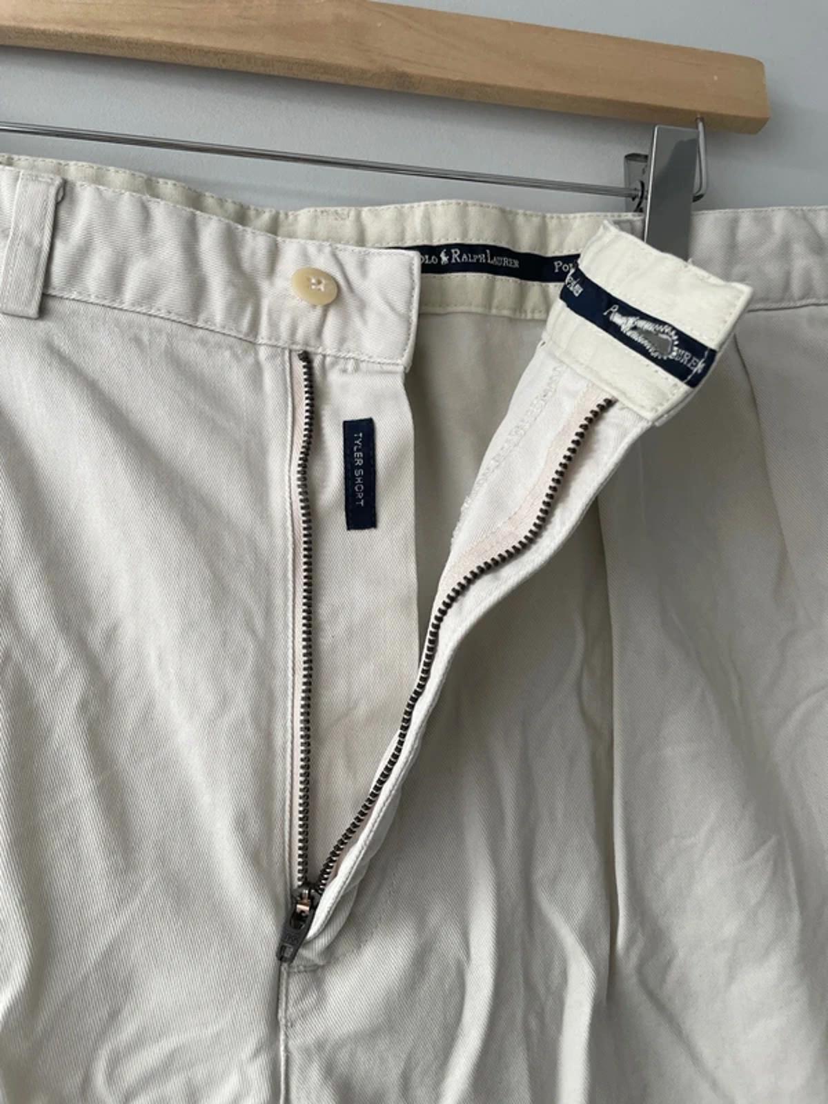 Men’s Ralph Lauren Tyler Fit Chino Shorts in Beige - W38/L9 - 3172