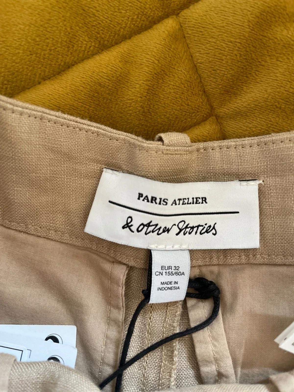 Women’s & Other Stories 100% Linen Shorts in Beige - UK 4 - 3082