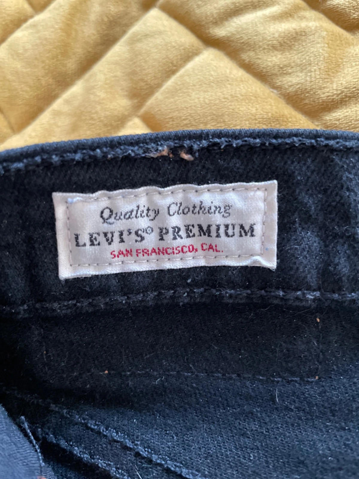 Women’s Levi’s High Waisted Ribcage Straight Fit Jeans In Black - W26/L27 - 2506