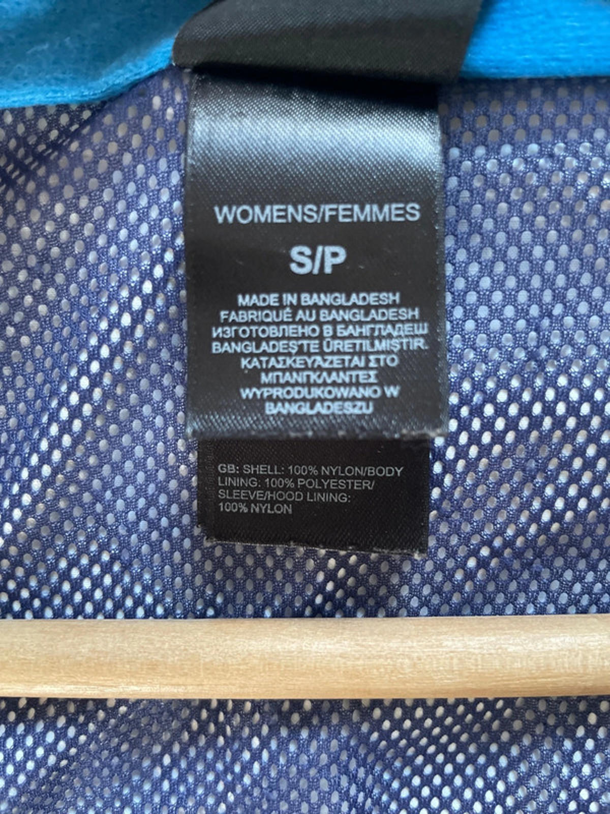 Women’s The North Face Dryvent Hooded Waterproof Jacket Coat - Small - 2110