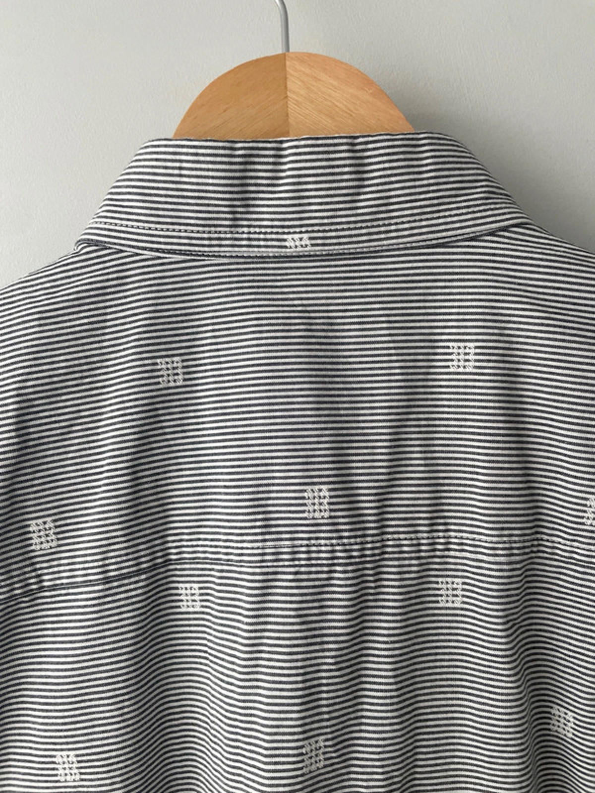 Men’s Carhartt Orton 313 Regular Fit Premium Shirt In Navy/White - Small - 1542