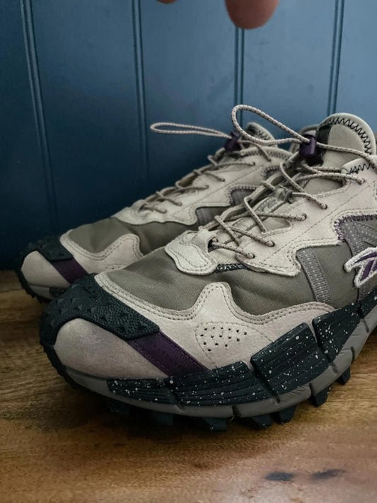 Men’s Reebok Zig Kinetica 2 Edge 'Army Green' size? Exclusive - UK10 - 2570