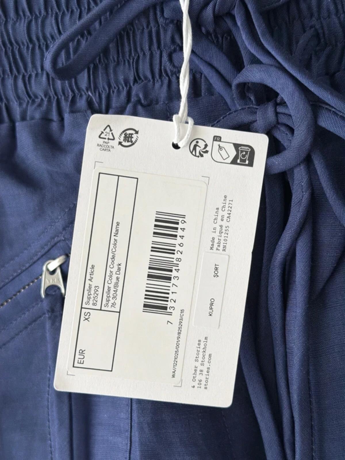 Women’s & Other Stories High Waisted Linen Shorts In Navy - XSmall - 3365