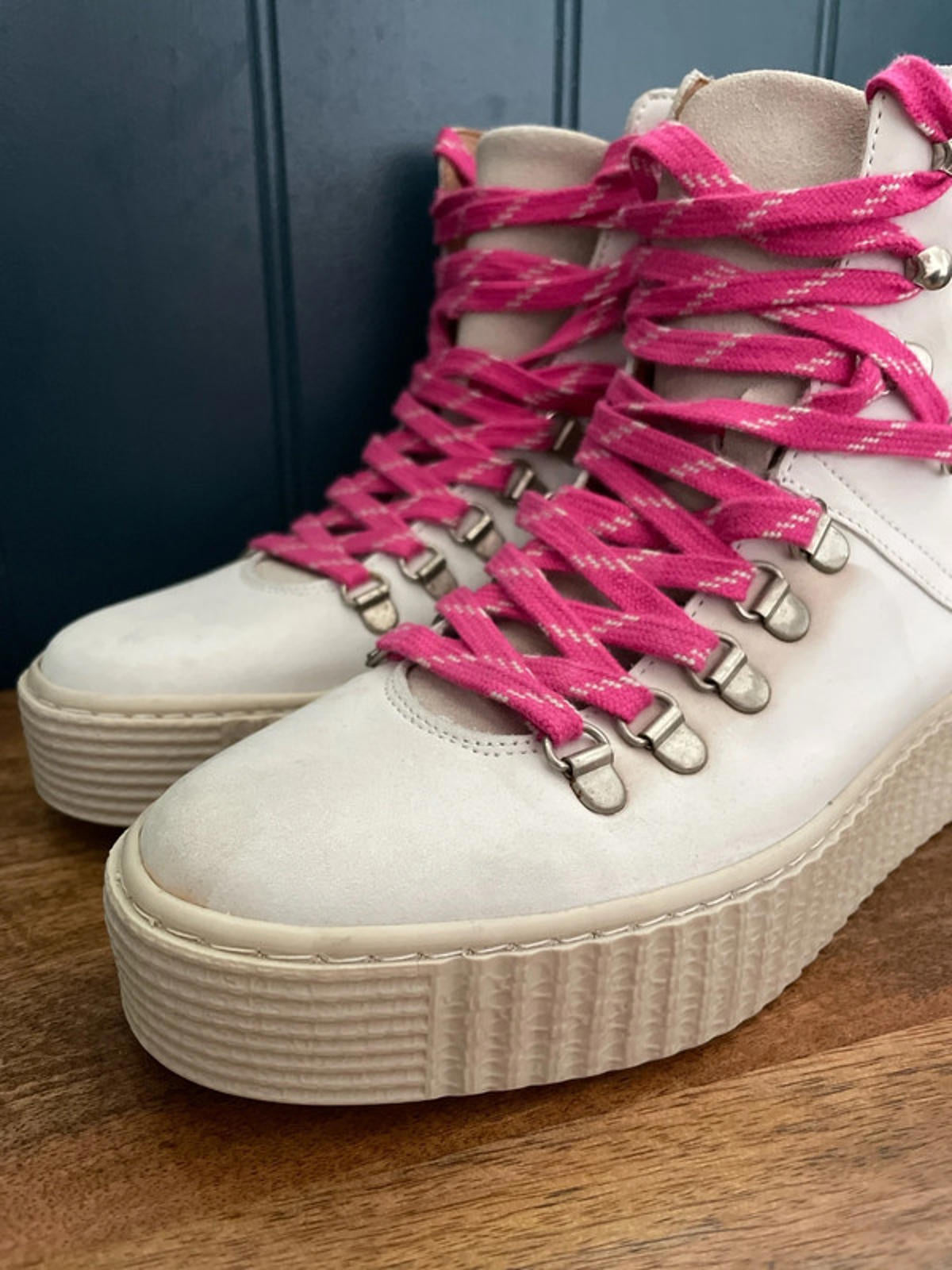 Women’s Shoe The Bear Premium Nubuck Leather Boots In Beige/White - UK4 - 2437