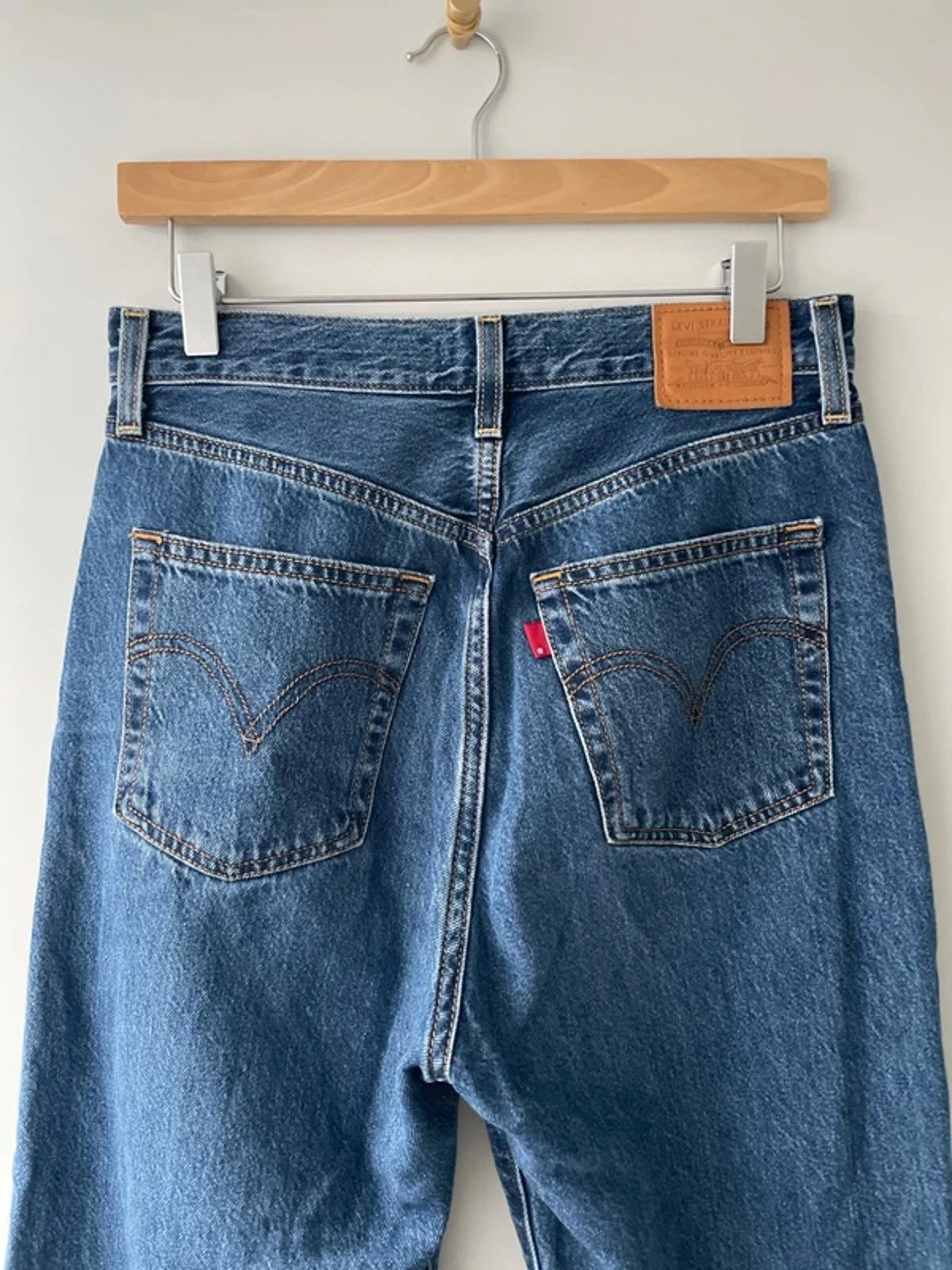 Women’s Levi’s High Waisted Ribcage Straight Fit Jeans In Navy - W28/L27 - 2954