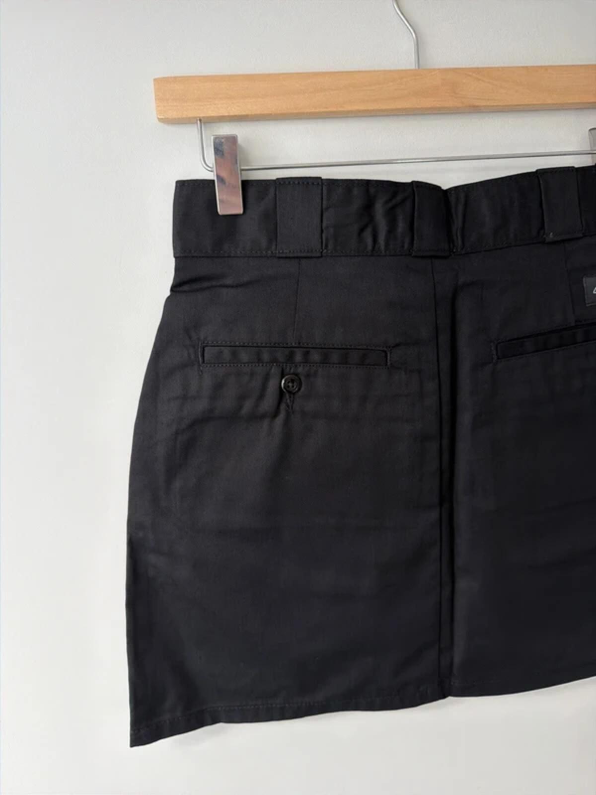 Women’s Dickies mini work skirt with pockets in black - W26 - 3437
