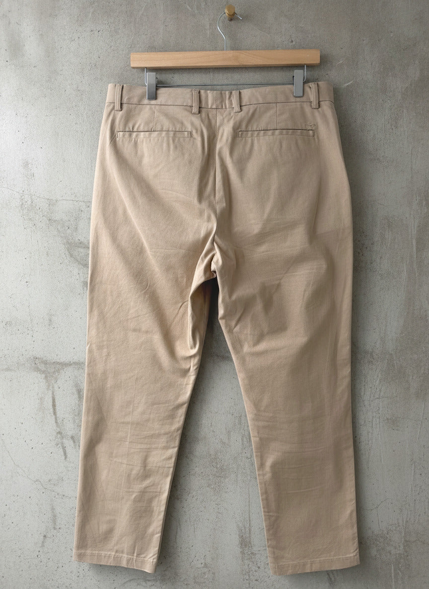 Men's Kin Stretch Fit Classic Chino Trousers In Beige - W34/L28 - 3631