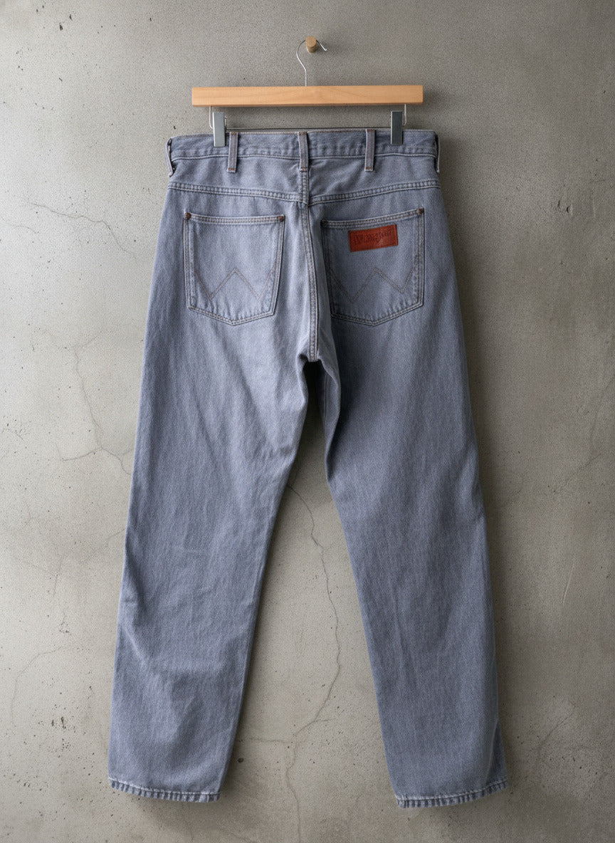 Mens Wrangler Frontier 880 Relaxed Straight Fit Jeans In Blue - W32/L32 - 2383