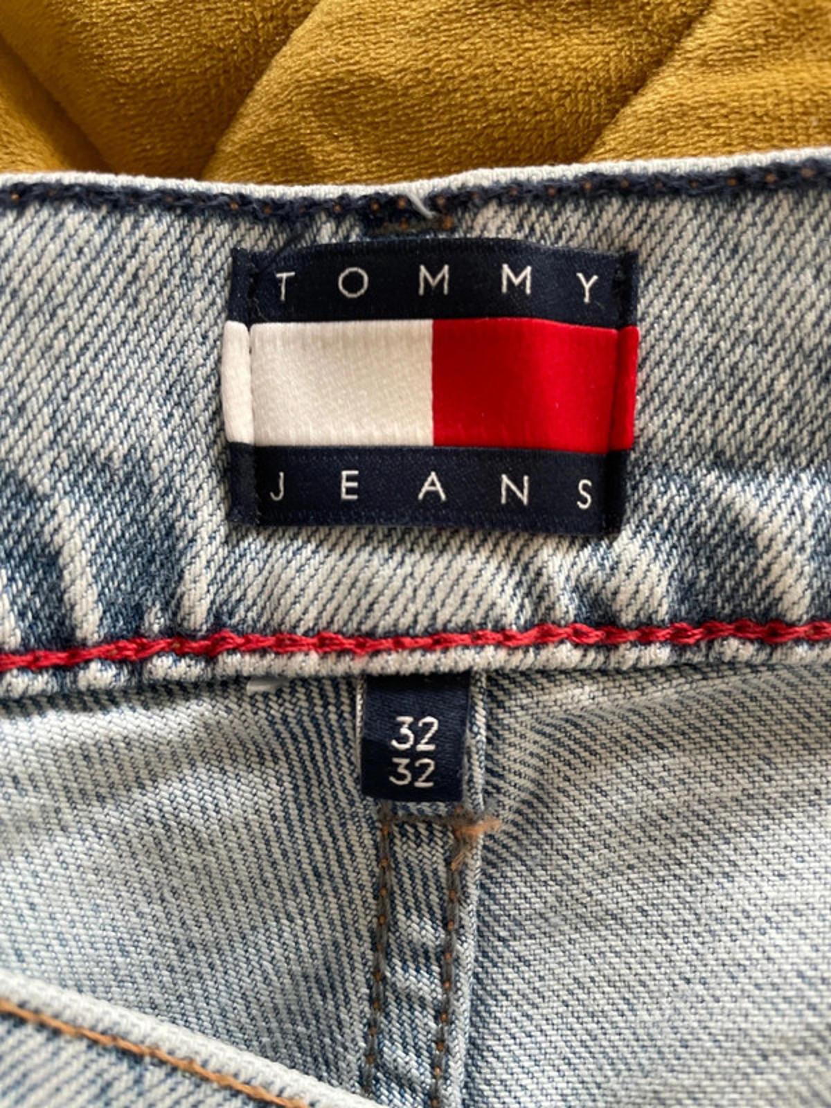 Men’s Tommy Hilfiger Jamie Loose Fit Ripped Effect Jeans In Blue - W32/L32 - 2524