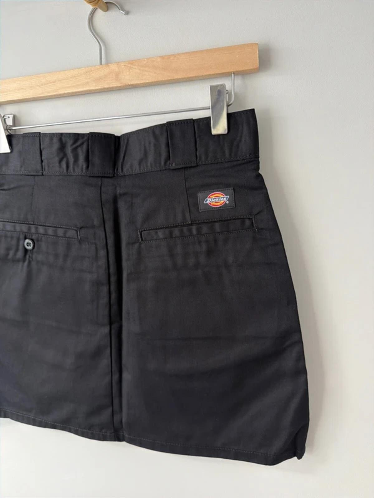Women’s Dickies mini work skirt with pockets in black - W26 - 3437