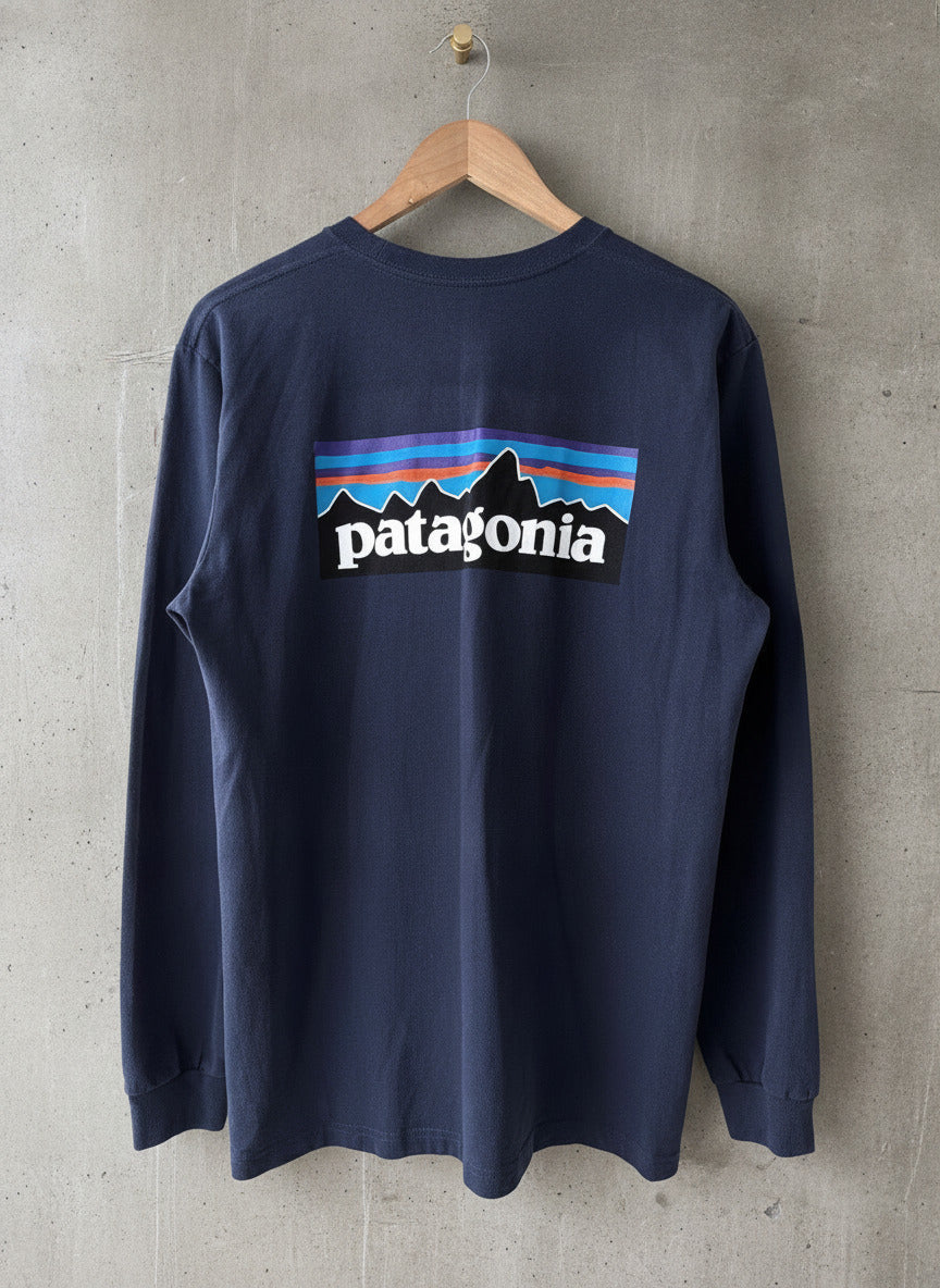 Men’s Patagonia Long Sleeve Logo Crew Neck T-Shirt In Navy - Medium - 3722