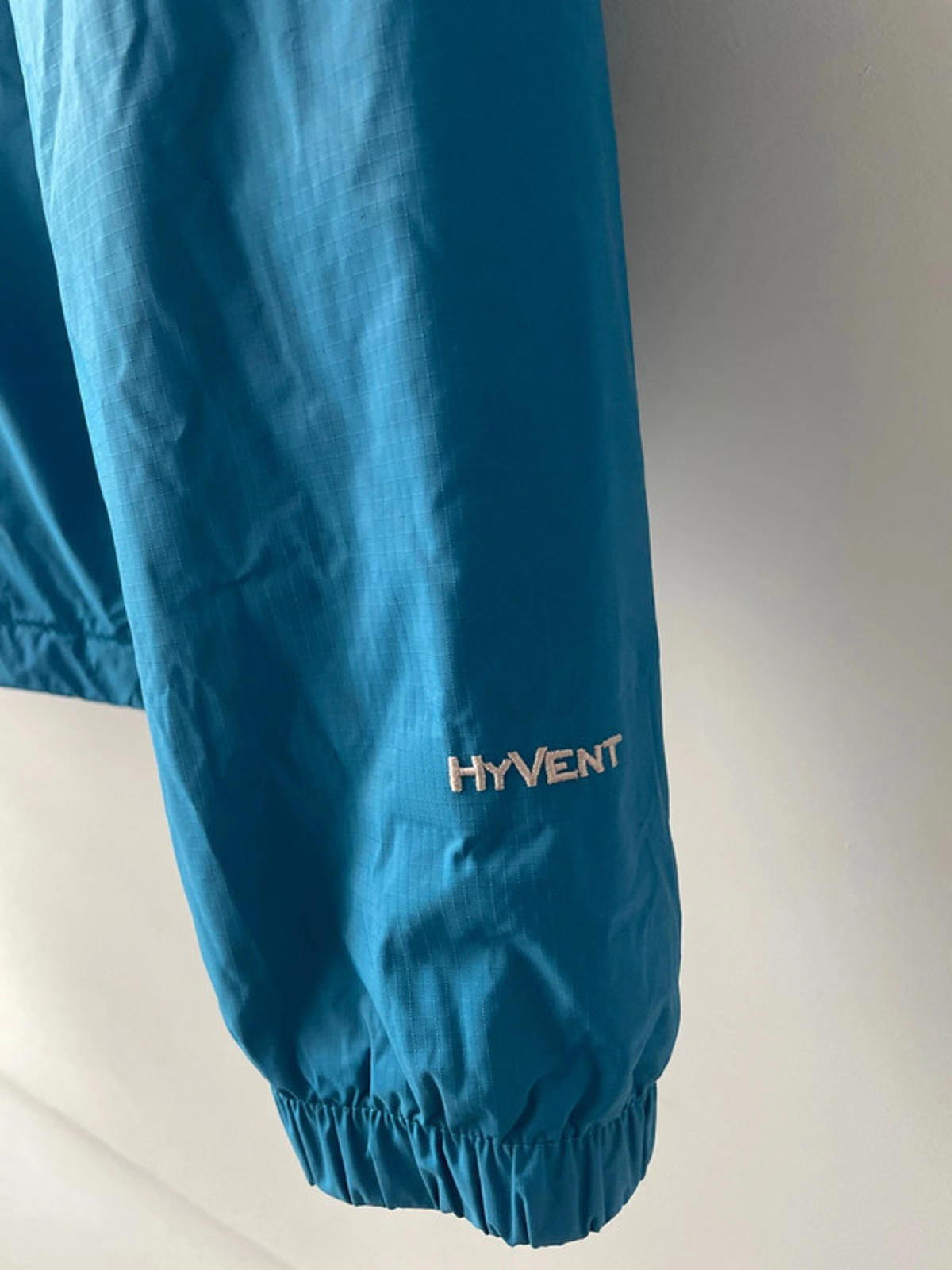 Mens The North Face Hyvent Waterproof Hooded Jacket In Blue/Orange - Small -2209